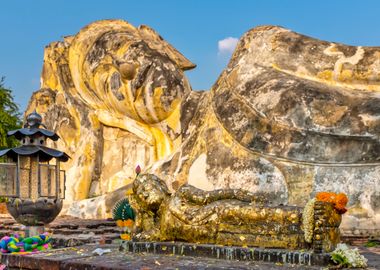 Reclining Buddha 