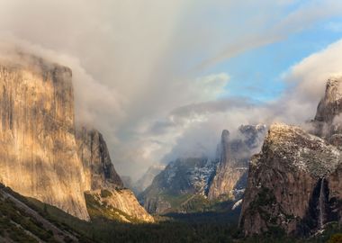 Tunnel View