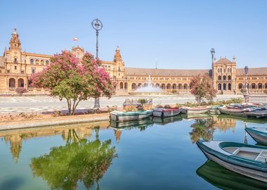 Plaza De Espana Reflection