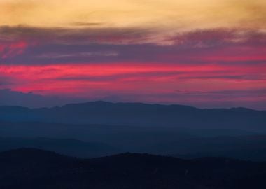 silhouette sunset mountain