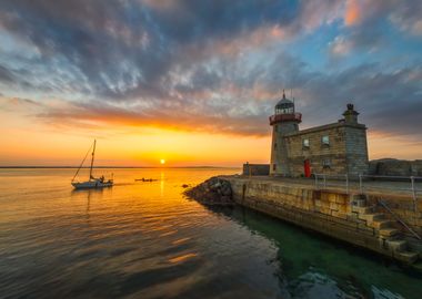 Howth Harbour Lighthouse