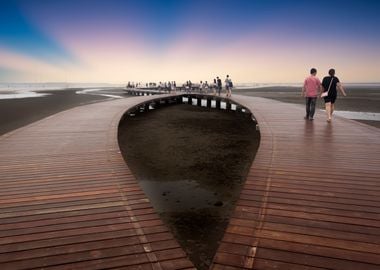 Wooden pallet walkway