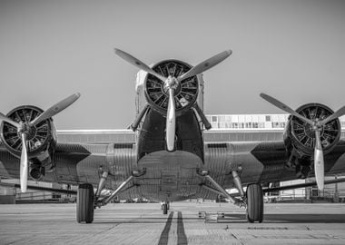 Three Propellers Travel