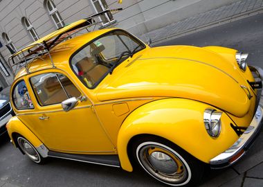 VOLKSWAGEN BEETLE