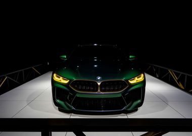 BMW M8