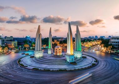 Democracy monument