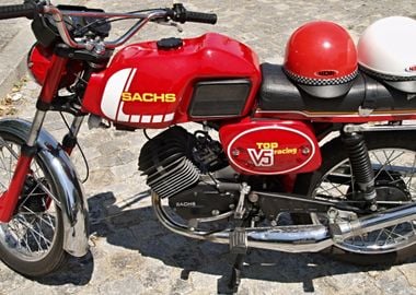 Red Sachs V5 01