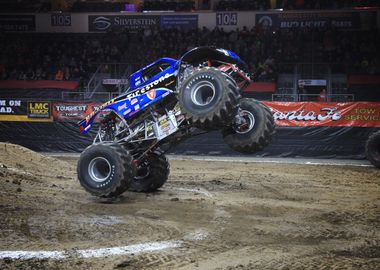 Monster truck 16