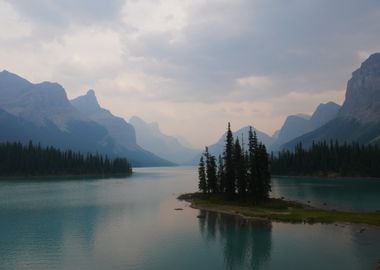 Lake Maligne