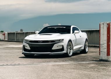 White Chevrolet Camaro