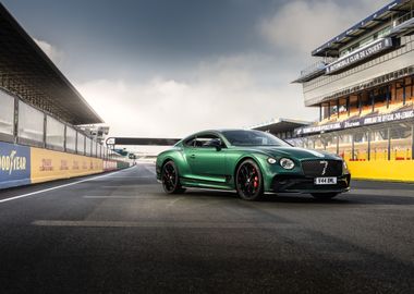 Green Bentley Continental GT