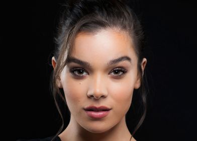 Hailee Steinfeld-preview-3