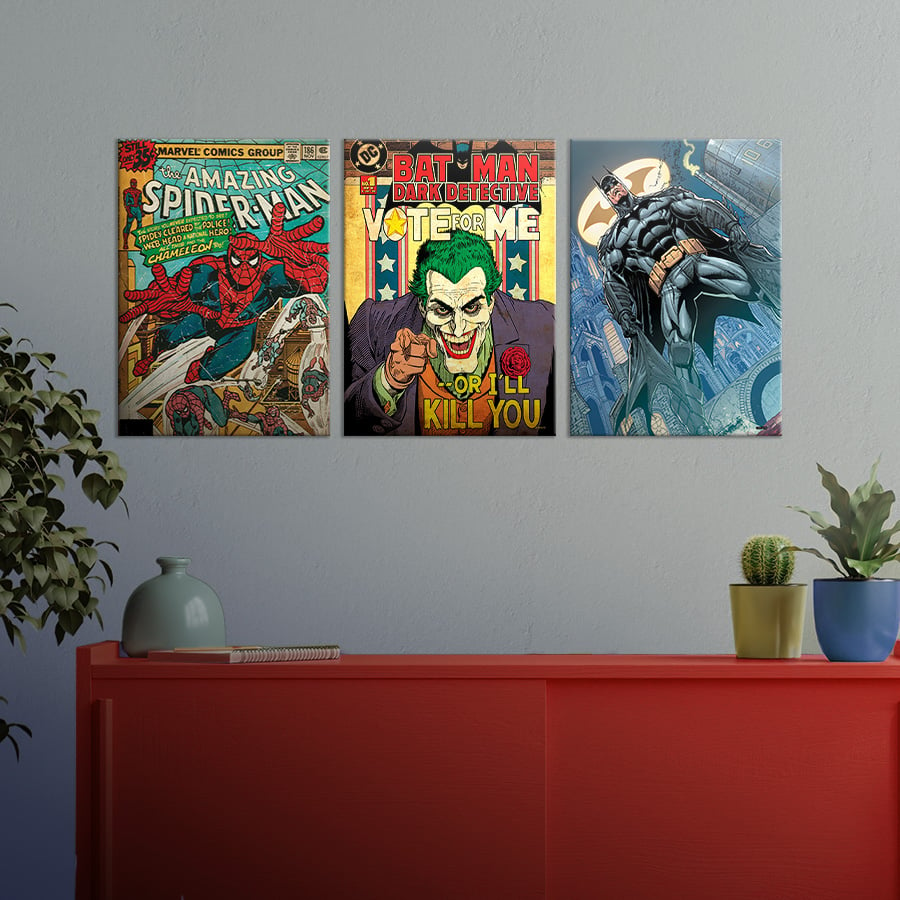 Heroes and villains clash on your wall!