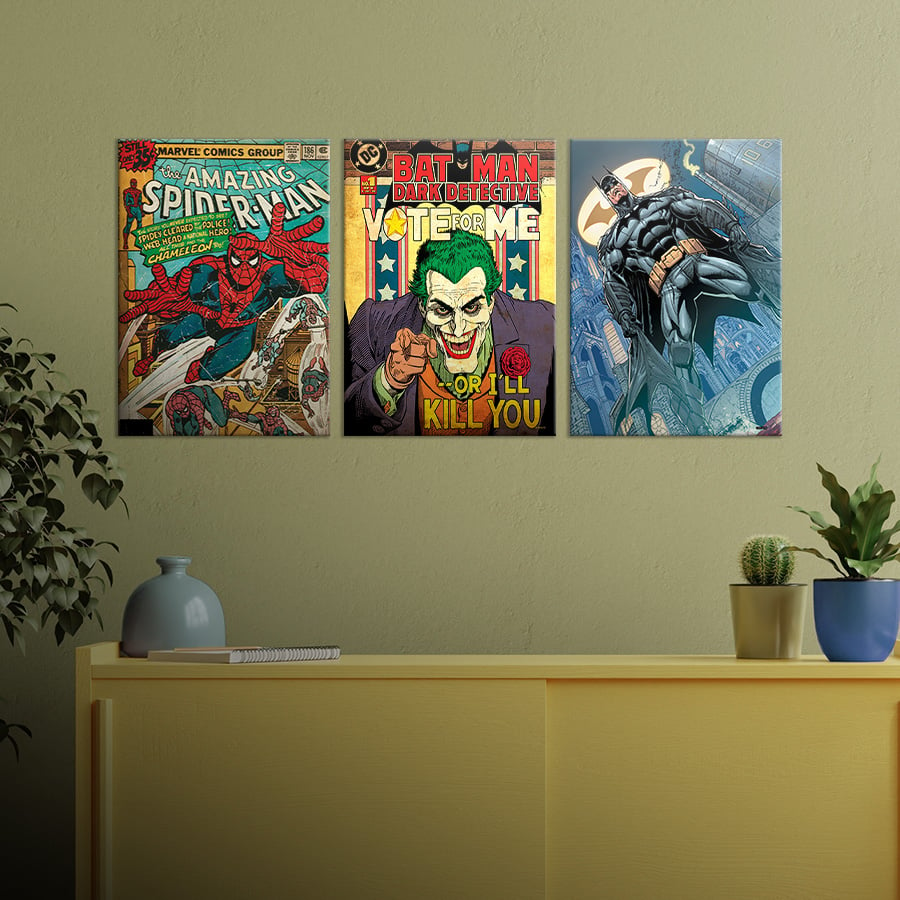 Heroes and villains clash on your wall!